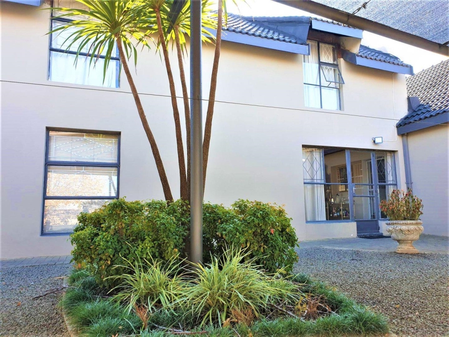 4 Bedroom Property for Sale in Roodewal Free State